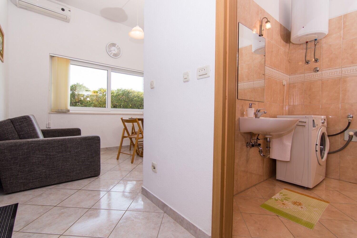Apartments Ivica - Garden Terrace Slatine Ngoại thất bức ảnh